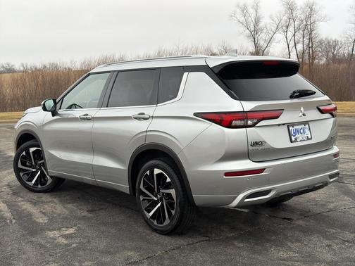 2022 Mitsubishi Outlander SEL Special Edition