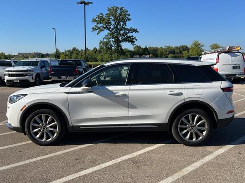 2022 Lincoln Corsair Standard