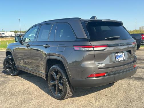 2023 Jeep Grand Cherokee Altitude