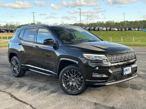 Diamond Black 2022 Jeep Compass Altitude