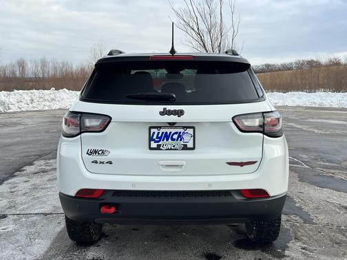 2024 Jeep Compass Trailhawk