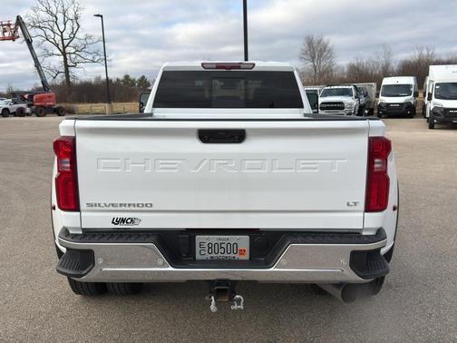 Summit White 2025 Chevrolet Silverado 3500 LT