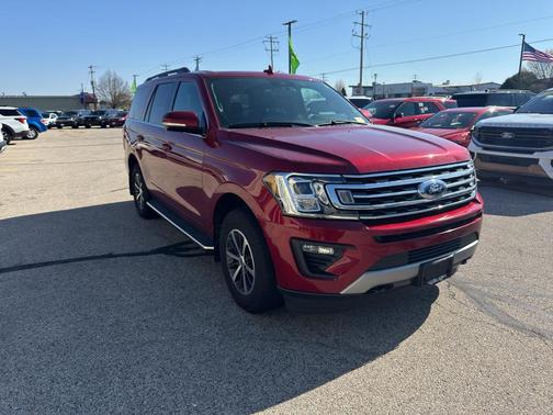Ruby Red Metallic Tinted Clearcoat 2019 Ford Expedition XLT