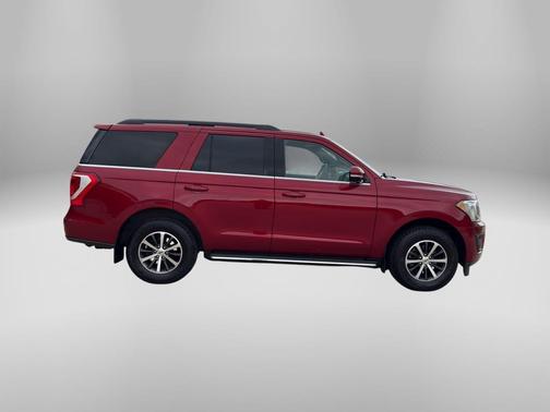 Ruby Red Metallic Tinted Clearcoat 2019 Ford Expedition XLT