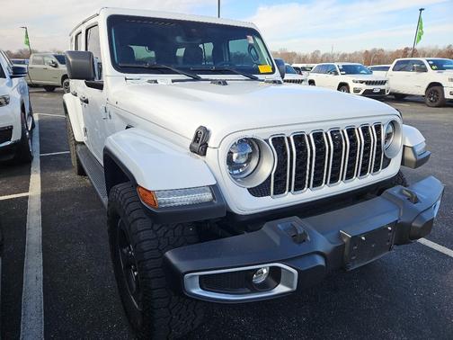 2024 Jeep Wrangler Sahara
