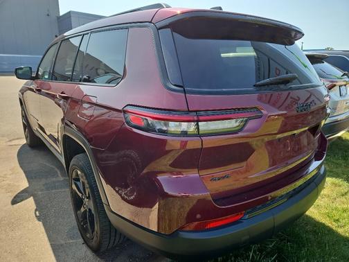 2024 Jeep Grand Cherokee L Laredo