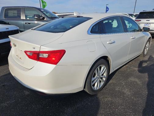 2017 Chevrolet Malibu 1LT