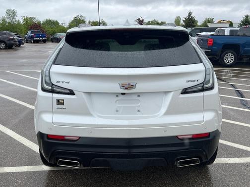 2022 Cadillac XT4 Sport