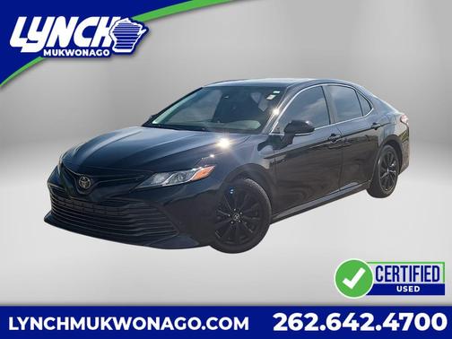 Midnight Black Metallic 2018 Toyota Camry LE