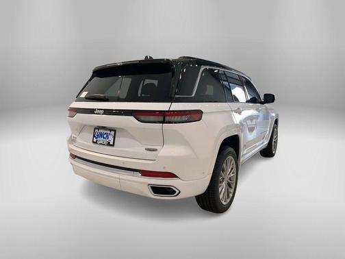 2025 Jeep Grand Cherokee Summit