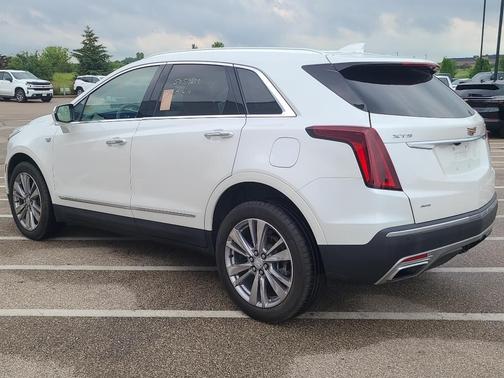 Crystal White Tri-Coat 2024 Cadillac XT5 Premium Luxury