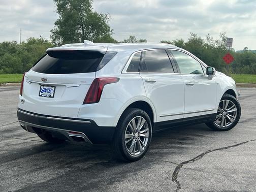 Crystal White Tri-Coat 2024 Cadillac XT5 Premium Luxury
