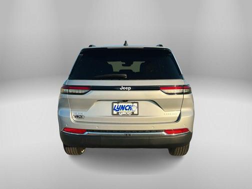 2025 Jeep Grand Cherokee Laredo X