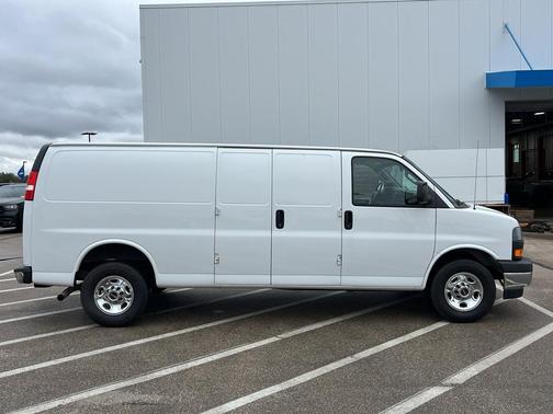 2020 GMC Savana 3500 Work Van