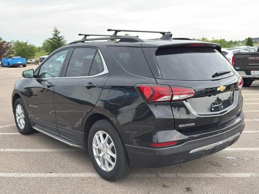 Mosaic Black Metallic 2024 Chevrolet Equinox LT