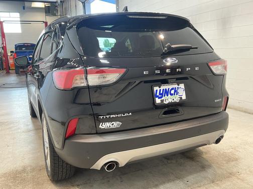 2021 Ford Escape Titanium Hybrid