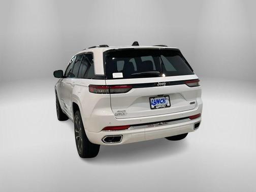 2025 Jeep Grand Cherokee Overland