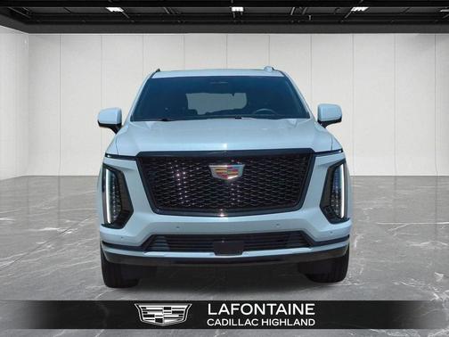 Vibrant White Tricoat 2026 Cadillac Escalade Sport