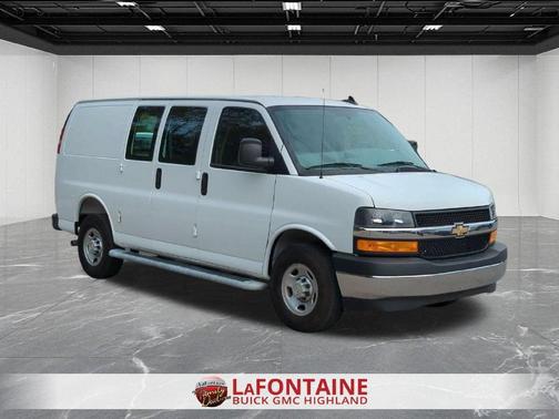 Summit White 2025 Chevrolet Express 2500 LT