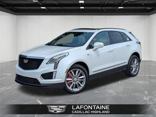 Crystal White Tricoat 2024 Cadillac XT5 Sport
