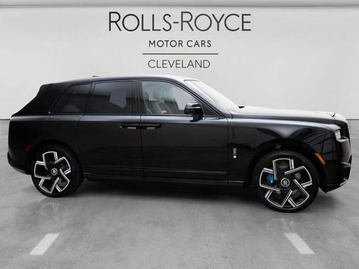Black Diamond 2027 Rolls-Royce Cullinan