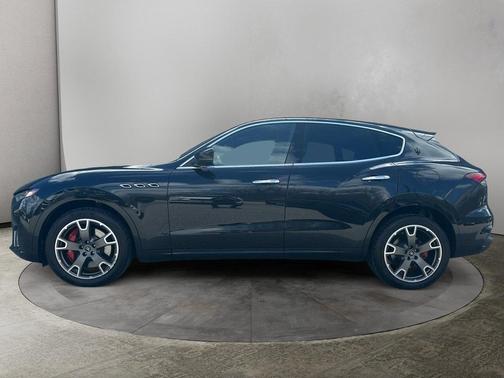 2022 Maserati Levante Modena