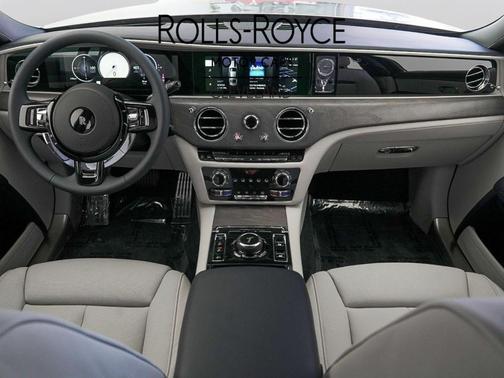 Midnight Sapphire 2026 Rolls-Royce Ghost