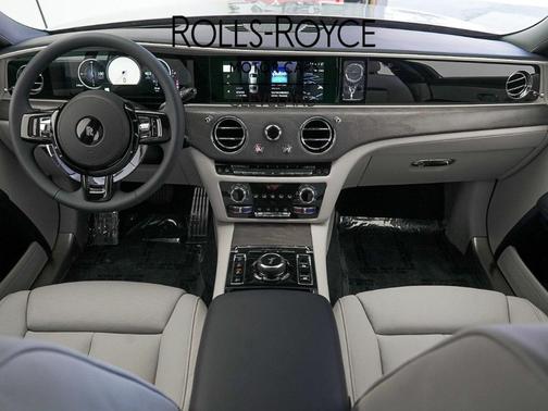 Midnight Sapphire 2026 Rolls-Royce Ghost