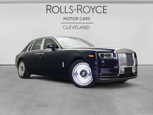 Midnight Blue 2026 Rolls-Royce Phantom
