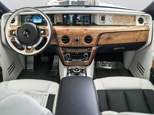 Midnight Blue 2026 Rolls-Royce Phantom