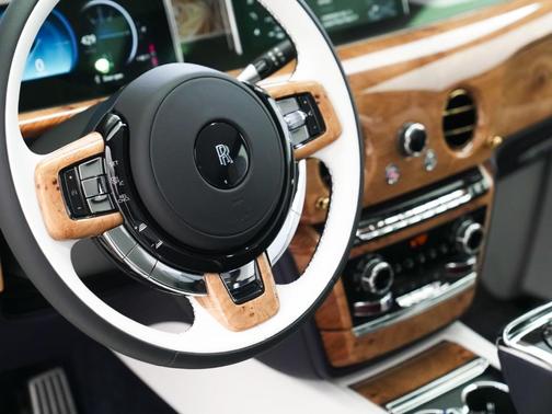 Midnight Blue 2026 Rolls-Royce Phantom