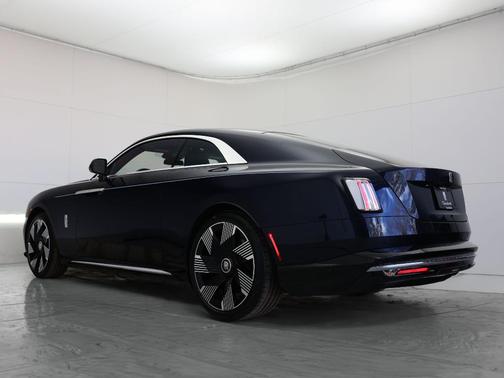 2026 Rolls-Royce Spectre 