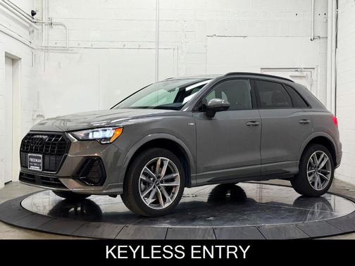 2022 Audi Q3 45 S line Premium