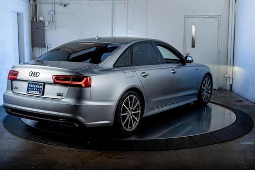 Photo 4 of 32 of 2017 Audi A6 2.0T Premium quattro