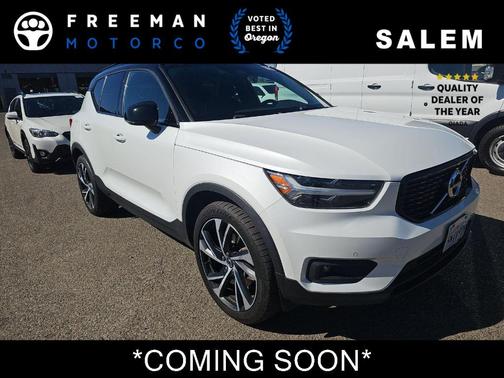 2020 Volvo XC40 T5 R-Design