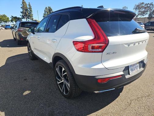 2020 Volvo XC40 T5 R-Design