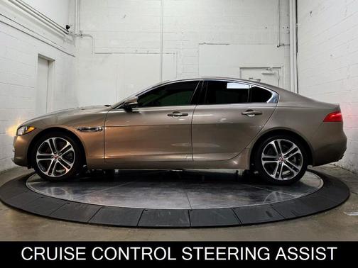 2017 Jaguar XE 35t Premium