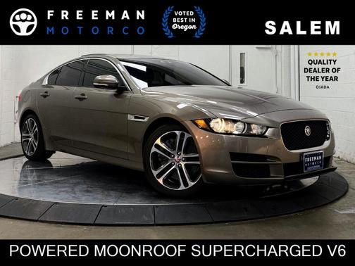 2017 Jaguar XE 35t Premium