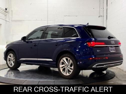 2022 Audi Q7 55 Premium