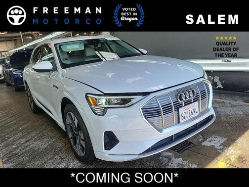 2022 Audi e-tron Premium