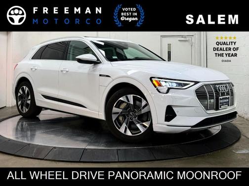 2022 Audi e-tron Premium