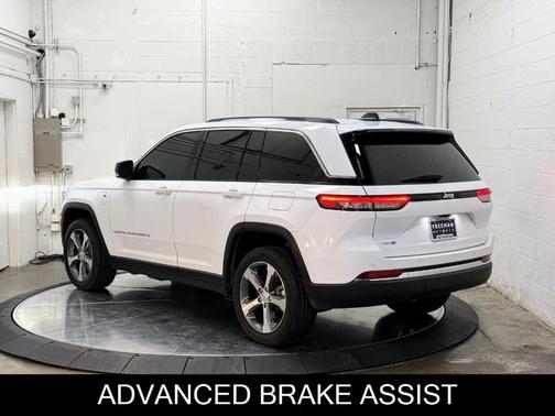 2023 Jeep Grand Cherokee 4xe Base