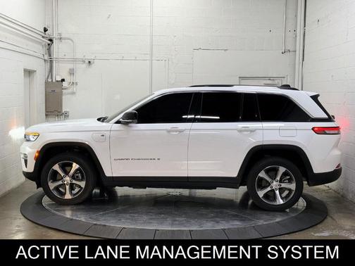 2023 Jeep Grand Cherokee 4xe Base