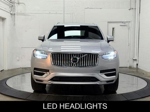 2023 Volvo XC90 Recharge Plug-In Hybrid T8 Core Bright Theme