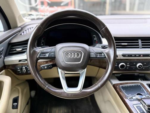 2018 Audi Q7 2.0T Premium Plus