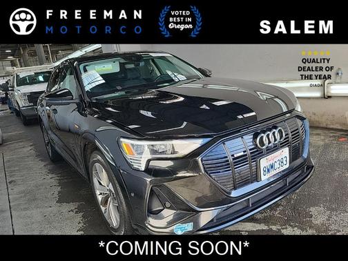 2021 Audi e-tron Premium Plus