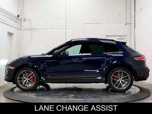 2022 Porsche Macan S