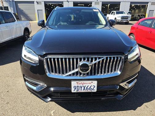 2023 Volvo XC90 Recharge Plug-In Hybrid T8 Ultimate 6-Seater