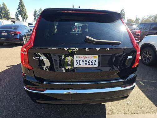 2023 Volvo XC90 Recharge Plug-In Hybrid T8 Ultimate 6-Seater