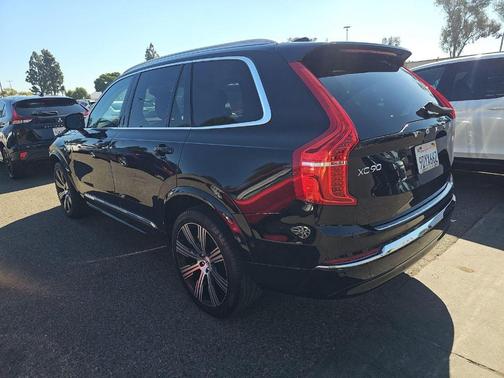 2023 Volvo XC90 Recharge Plug-In Hybrid T8 Ultimate 6-Seater